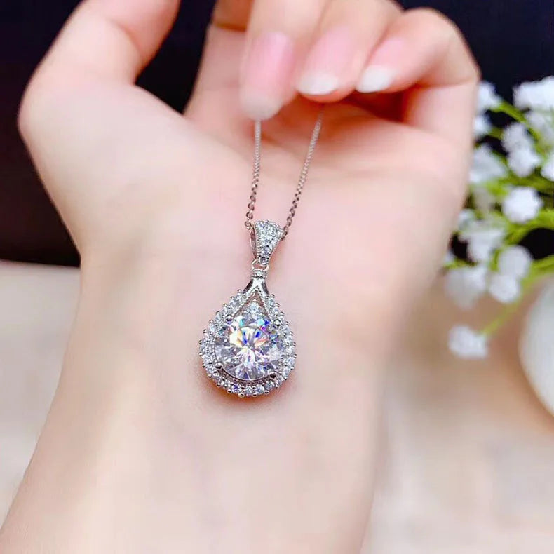 Fine 18k White Gold Necklace
